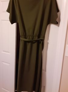 Casual dress w/ front skirt split